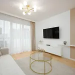 Kopernika Elegant 2br With Balcony