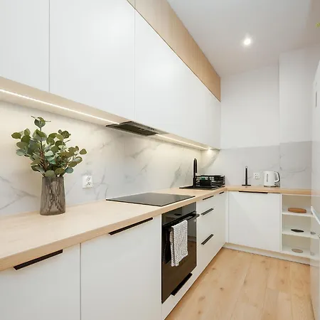 Kopernika Elegant 2br With Balcony *